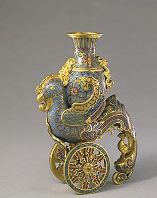 掐丝珐琅天鸡尊